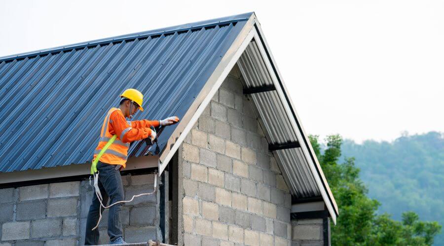 Professional gutter cleaning in Johnsonburg, PA